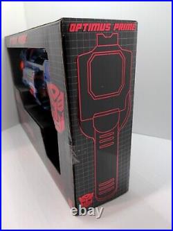 SDCC Nerf Transformers Optimus Prime Barricade RV-10 Blaster 2011